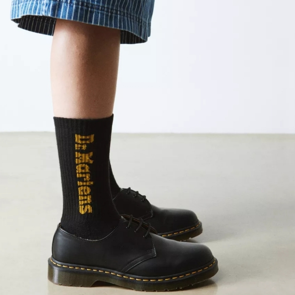 NWT Men's Dr. Martens Vertical Logo Black and Yellow Casual Socks